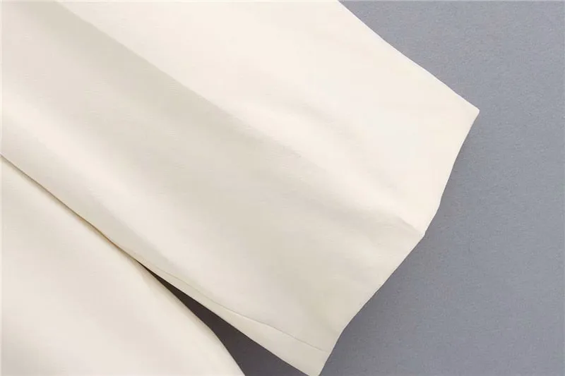 HIGH WAIST SHORT PANTS